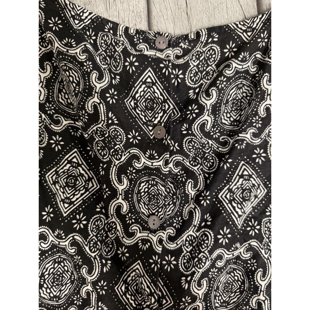 Women’s Charter Club 100% Linen Sleeveless Blouse Black White Button Back Sz 10 - Picture 7 of 7